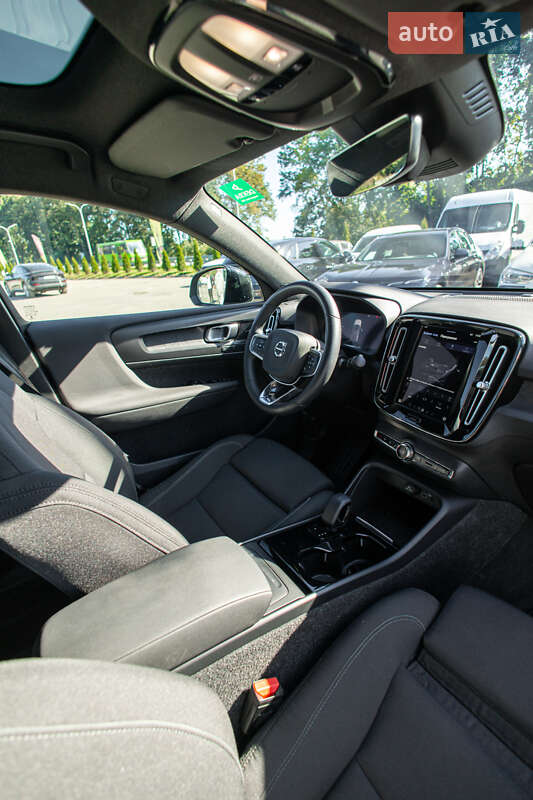 Позашляховик / Кросовер Volvo C40 Recharge 2022 в Львові фото 13 Позашляховик / Кросовер Volvo C40 Recharge 2022 в Львові