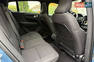 Позашляховик / Кросовер Volvo C40 Recharge 2022 в 