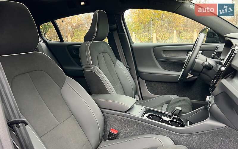 Внедорожник / Кроссовер Volvo C40 Recharge 2023 в Львове фото 21 Внедорожник / Кроссовер Volvo C40 Recharge 2023 в Львове