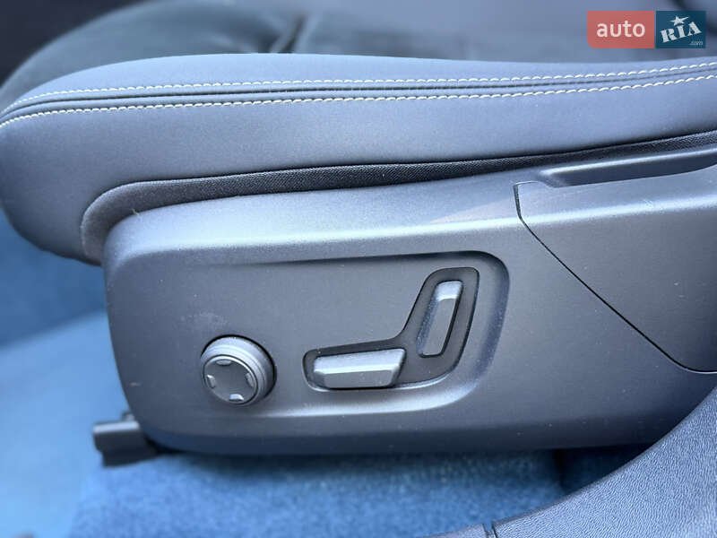 Внедорожник / Кроссовер Volvo C40 Recharge 2022 в Киеве