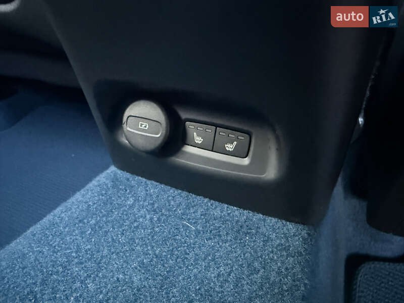 Внедорожник / Кроссовер Volvo C40 Recharge 2022 в Киеве