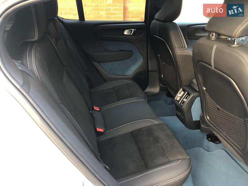 Позашляховик / Кросовер Volvo C40 Recharge 2022 в Львові