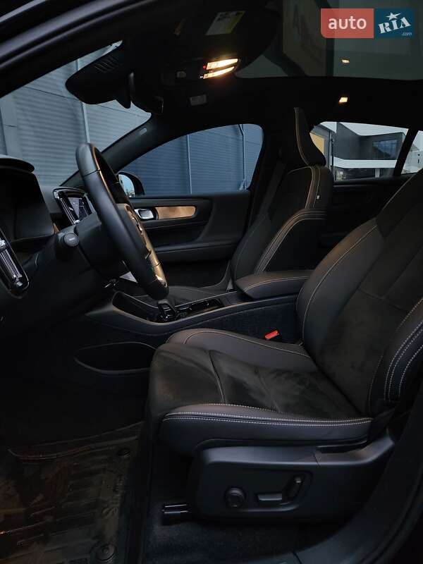 Позашляховик / Кросовер Volvo C40 Recharge 2022 в Києві