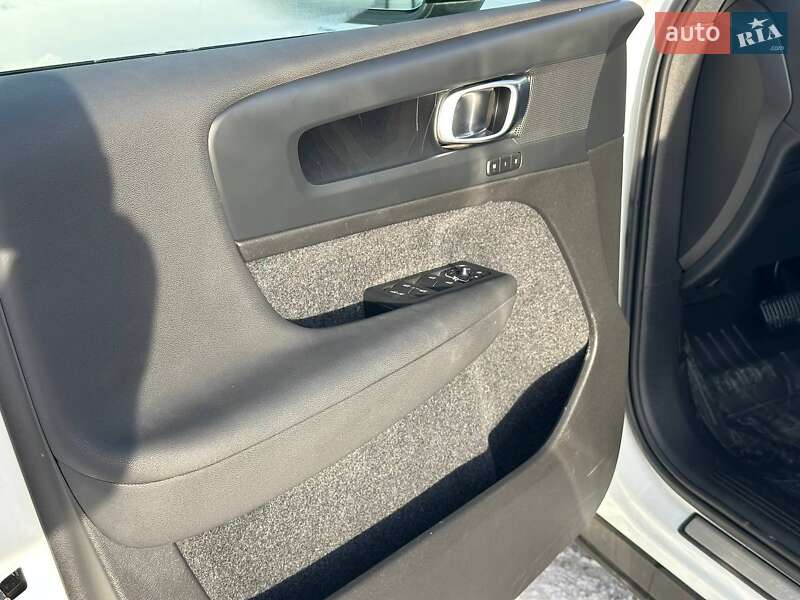 Позашляховик / Кросовер Volvo C40 Recharge 2023 в Львові