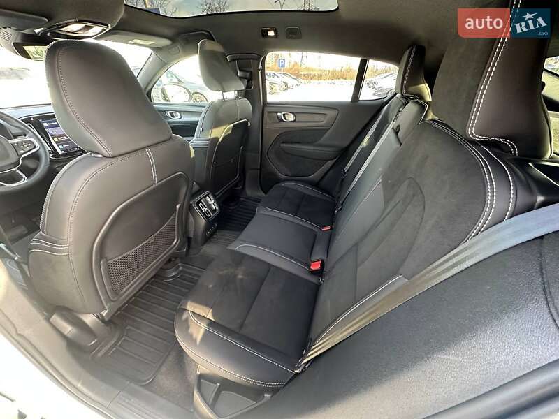 Позашляховик / Кросовер Volvo C40 Recharge 2023 в Львові