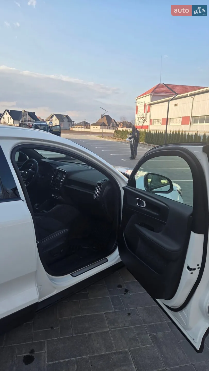 2023 Volvo C40 - мініатюра 14