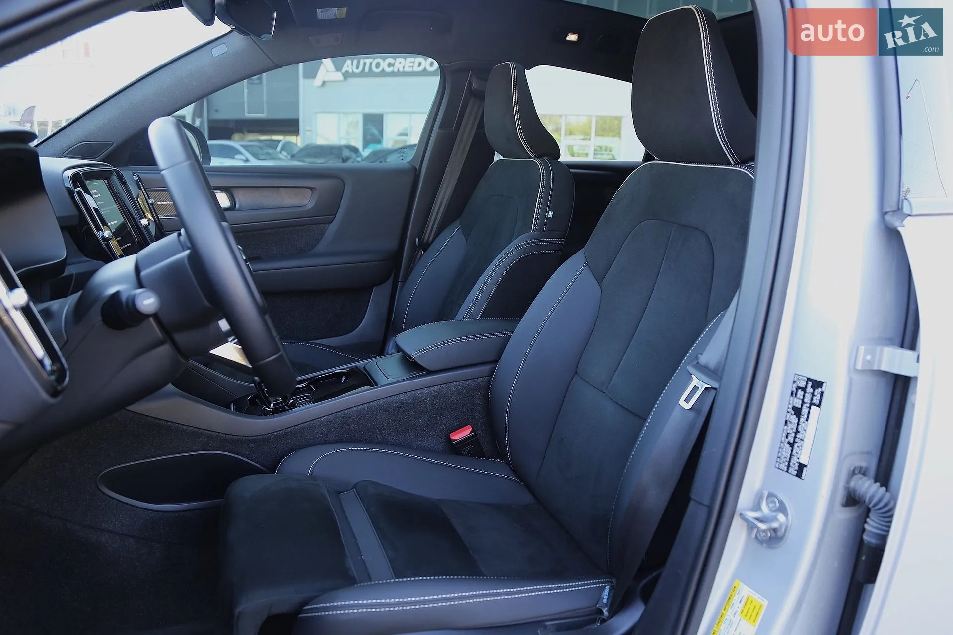2022 Volvo C40 - мініатюра 9
