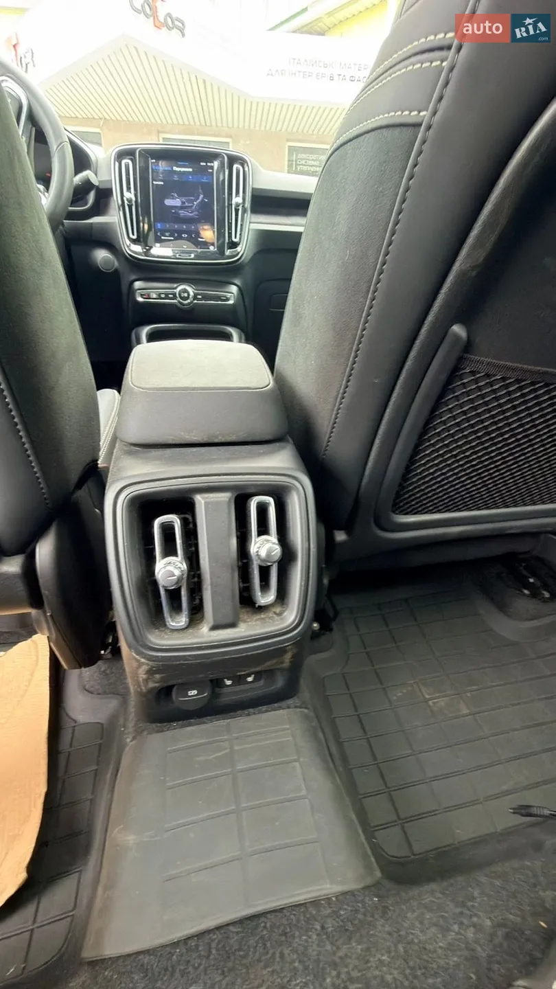 2022 Volvo C40 - мініатюра 9