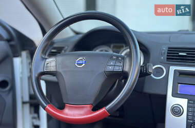Кабриолет Volvo C70 2010 в 