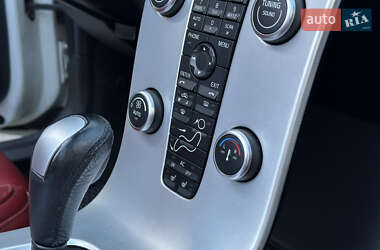 Кабриолет Volvo C70 2010 в 