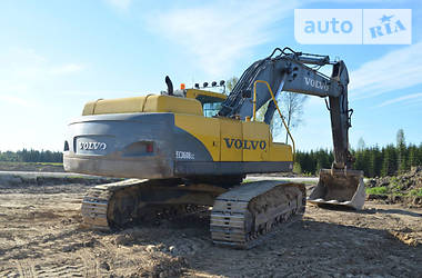 Гусеничный экскаватор Volvo EC 140BLC 2004 в Киеве