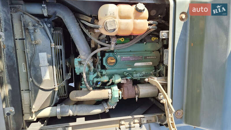 Гусеничный экскаватор Volvo EC 140EL 2017 в Одессе