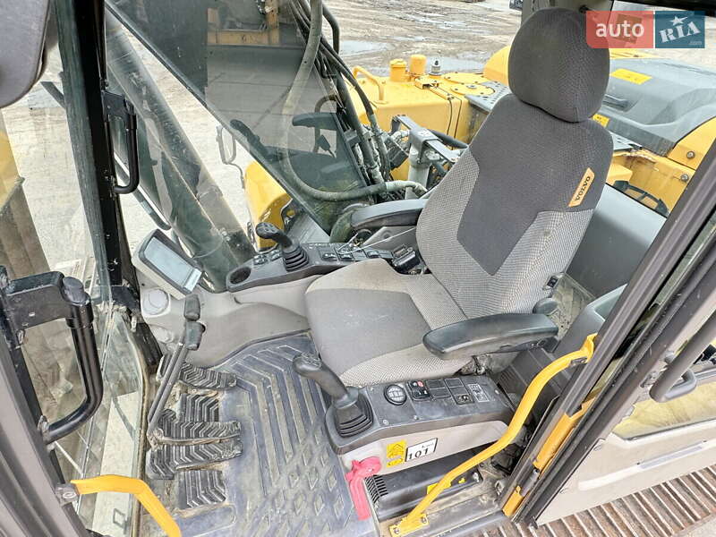 Гусеничный экскаватор Volvo EC 160CNL 2013 в Киеве