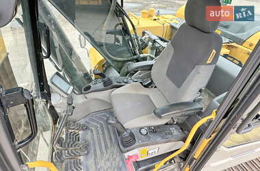 Гусеничный экскаватор Volvo EC 160CNL 2013 в 