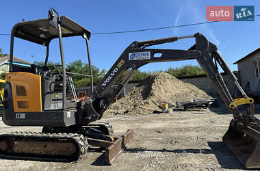 Миниэкскаватор Volvo EC 200D 2016 в Недобоевцах