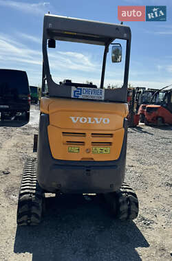 Миниэкскаватор Volvo EC 200D 2016 в 
