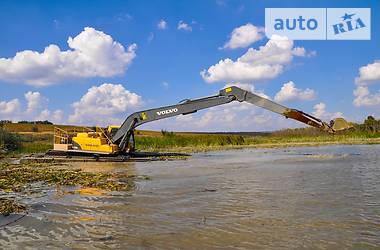 Экскаватор Volvo EC 210 BLR 2013 в 