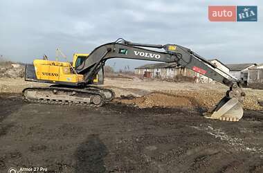 Гусеничний екскаватор Volvo EC 210 2003 в Вінниці