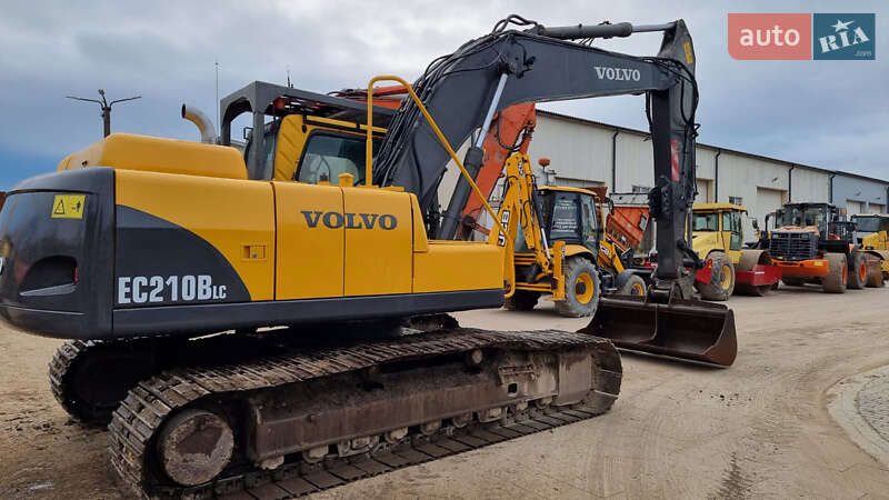 Гусеничный экскаватор Volvo EC 210 2005 в Николаеве