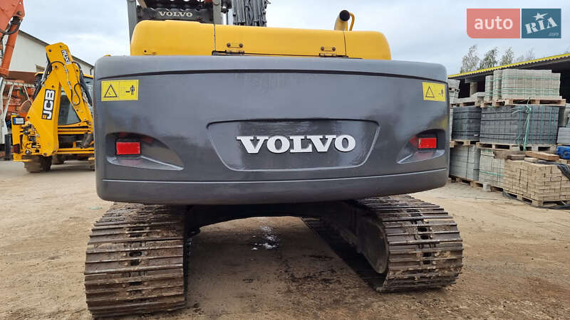 Гусеничный экскаватор Volvo EC 210 2005 в Николаеве