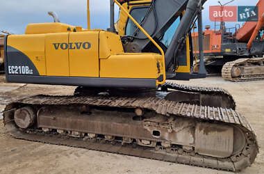 Гусеничный экскаватор Volvo EC 210 2005 в 