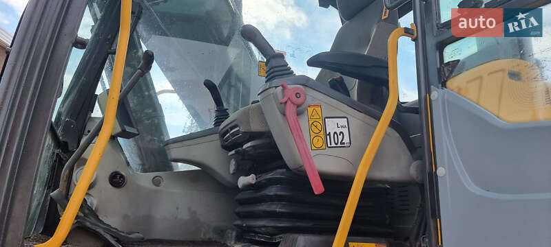 Гусеничный экскаватор Volvo EC 210CL 2010 в Николаеве