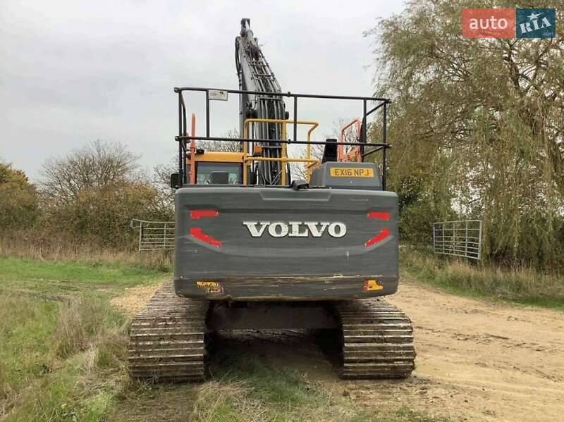 Гусеничный экскаватор Volvo EC 220D 2016 в Киеве фото 2 Гусеничный экскаватор Volvo EC 220D 2016 в Киеве