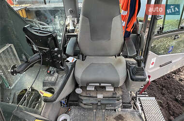 Гусеничный экскаватор Volvo EC 220DL 2018 в 