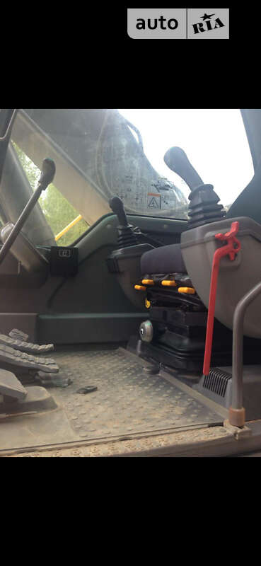 Гусеничный экскаватор Volvo EC 240 BNLC 2007 в Ивано-Франковске