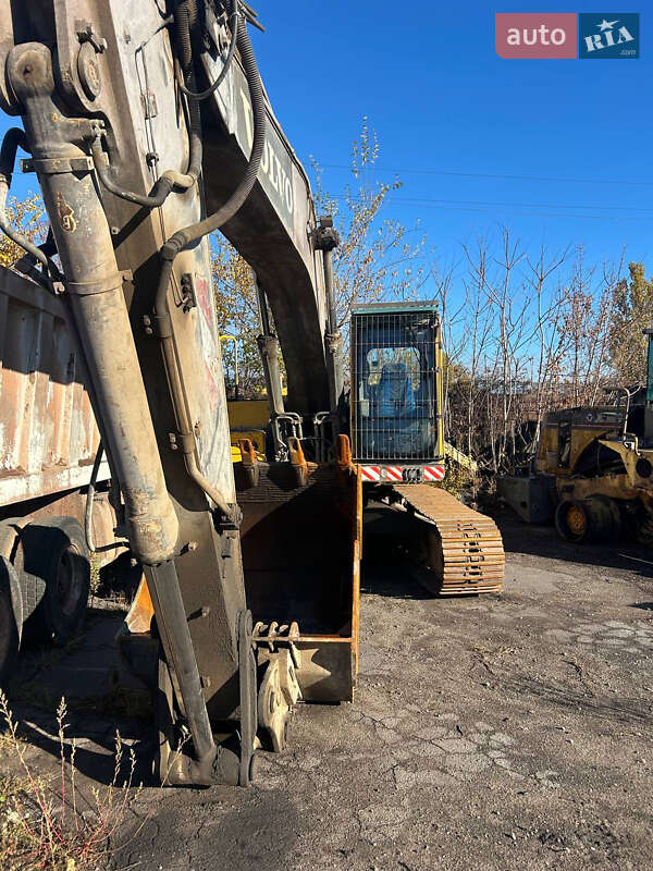 Volvo EC 240 BNLC 2004 Volvo EC 240 BNLC 2004