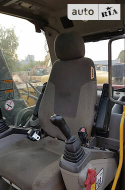 Гусеничный экскаватор Volvo EC 240CL 2010 в Киеве