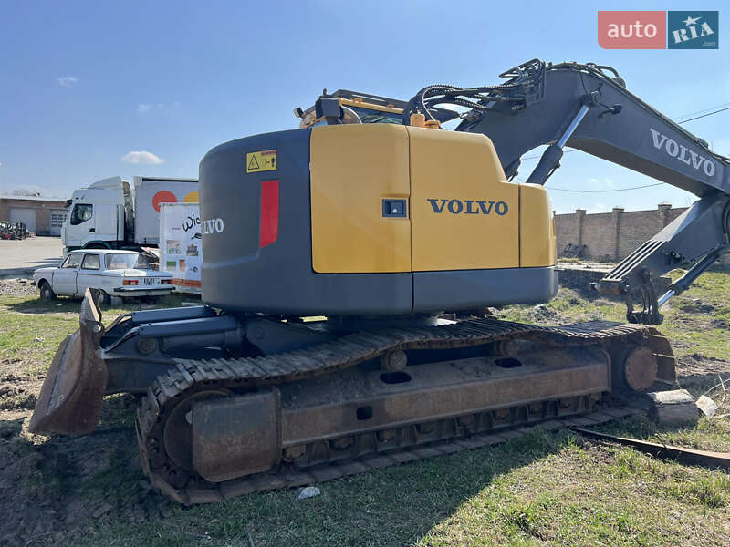Гусеничний екскаватор Volvo EC 240CL 2008 в Луцьку