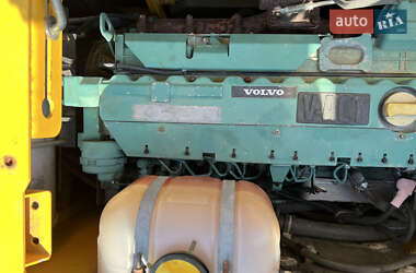 Гусеничный экскаватор Volvo EC 240CL 2008 в 