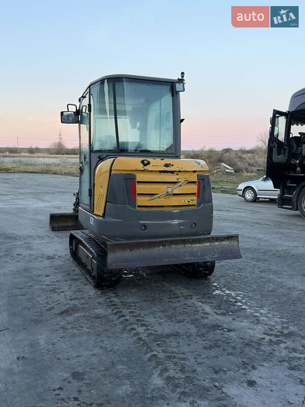 Миниэкскаватор Volvo EC 27C 2015 в Бродах
