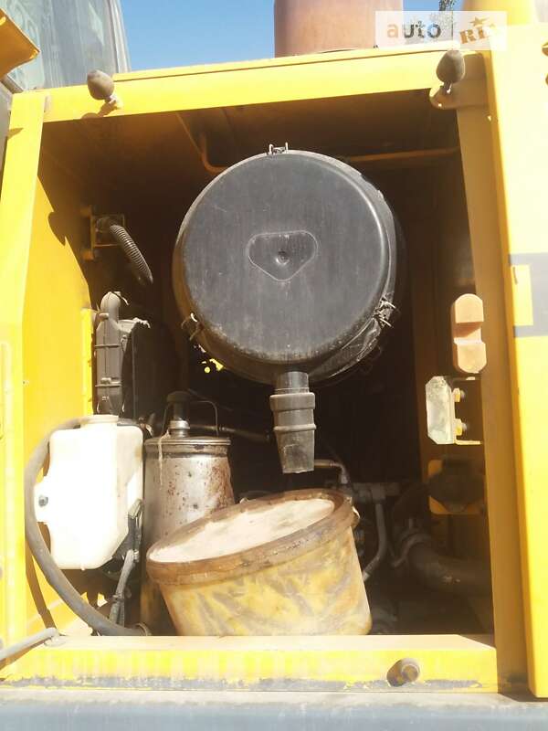 Гусеничний екскаватор Volvo EC 290B LC 2003 в Чернівцях