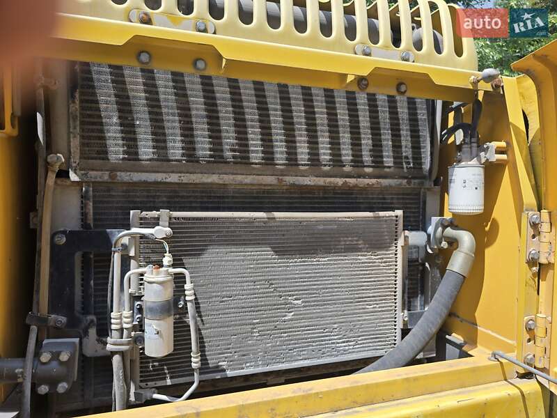 Гусеничный экскаватор Volvo EC 290B LC 2005 в Киеве