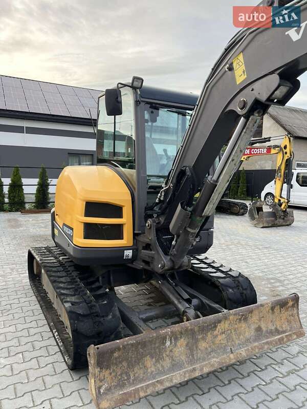 Міні-екскаватор Volvo ECR 50D 2015 в Долині