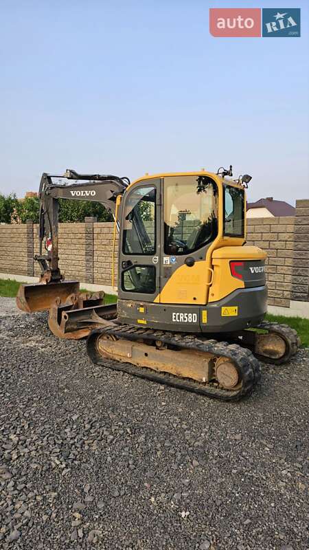 Миниэкскаватор Volvo ECR 58D 2015 в Луцке