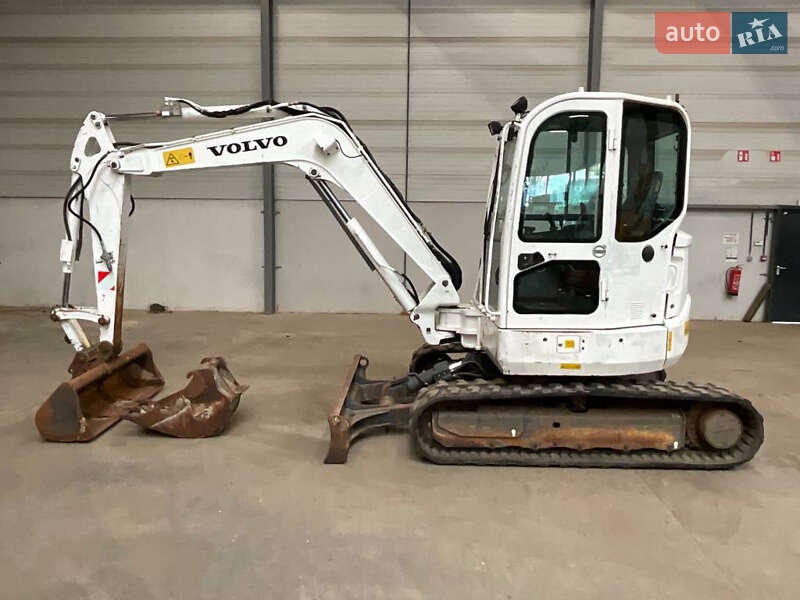 Міні-екскаватор Volvo ECR 58D 2015 в Дубні
