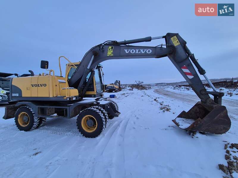 Колесный экскаватор Volvo EW 145B 2014 в Вольногорске