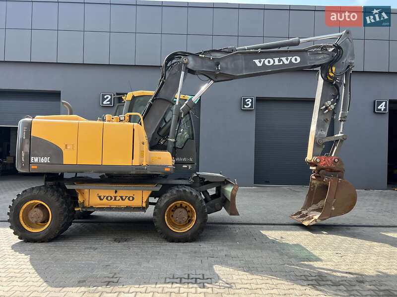 Колесный экскаватор Volvo EW 160 2010 в Ровно
