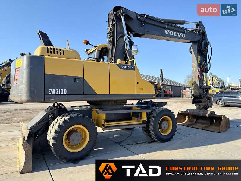 Колесный экскаватор Volvo EW 210 2014 в Киеве