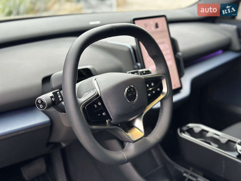 Внедорожник / Кроссовер Volvo EX30 2024 в Днепре