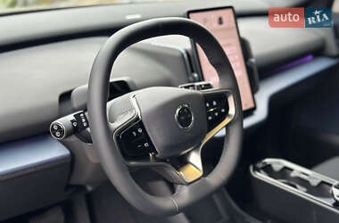 Внедорожник / Кроссовер Volvo EX30 2024 в 