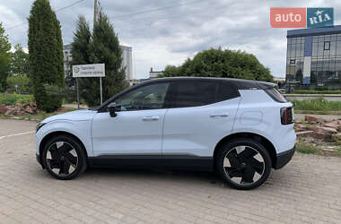 Позашляховик / Кросовер Volvo EX30 2024 в 