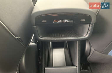 Позашляховик / Кросовер Volvo EX30 2024 в 