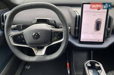 Позашляховик / Кросовер Volvo EX30 2024 в 
