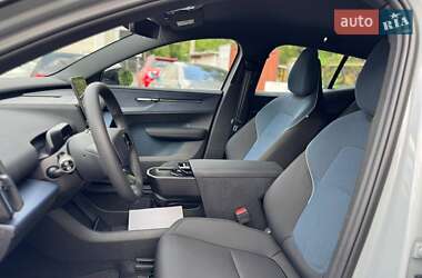 Внедорожник / Кроссовер Volvo EX30 2024 в 