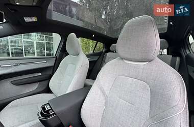 Внедорожник / Кроссовер Volvo EX30 2024 в 