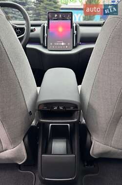 Внедорожник / Кроссовер Volvo EX30 2024 в 